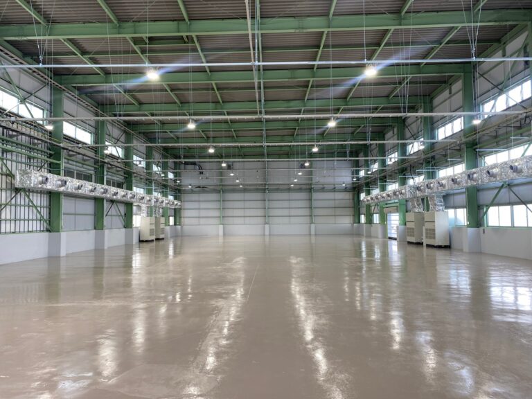 【施工事例】福岡県某工場　空調機設置工事、キュービクル改修、照明、コンセント、ラック工事