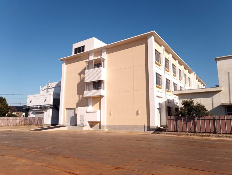 【施工事例】八女工業高等学校電子機械科・自動車科棟改築電気設備工事